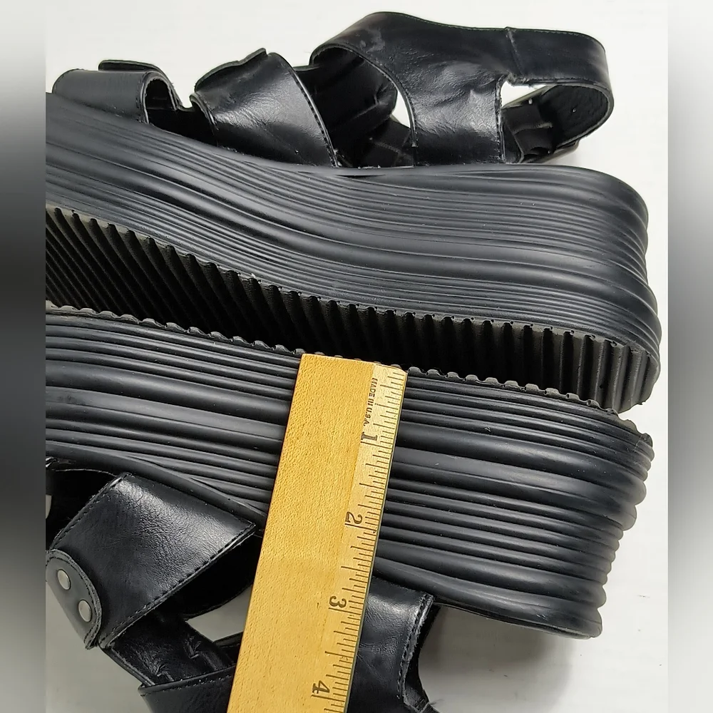Miss Carol 38/7.5  Fisherman Buckle Platform Sandals Shoes